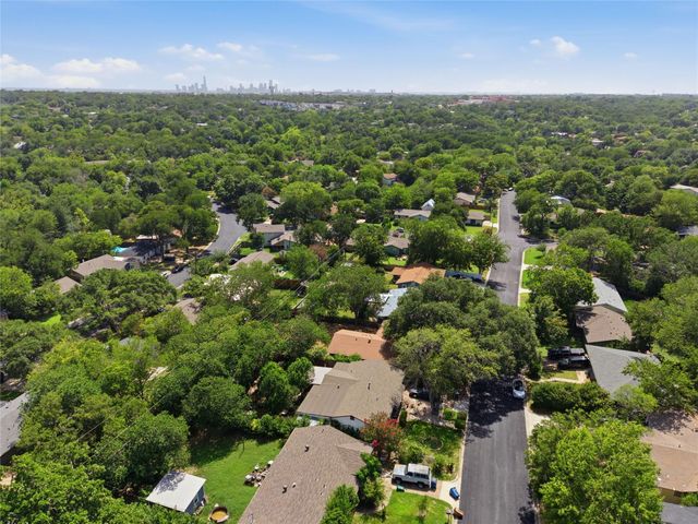 6807 La Salle DR, Austin, TX 78723