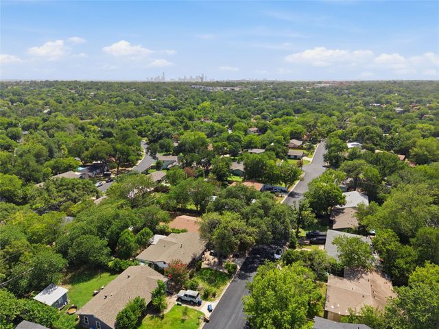 6807 La Salle DR, Austin, TX 78723