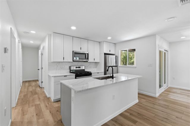 6807 La Salle DR, Austin, TX 78723
