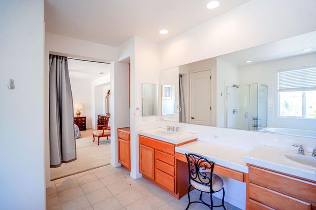 10708 DESERT VIEW Place, Bakersfield, CA 93311