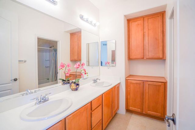 10708 DESERT VIEW Place, Bakersfield, CA 93311