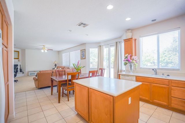 10708 DESERT VIEW Place, Bakersfield, CA 93311