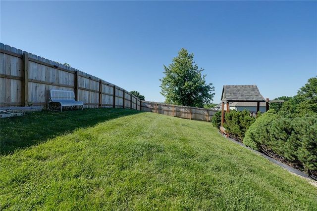 710 SW Brome Drive, Grain Valley, MO 64029