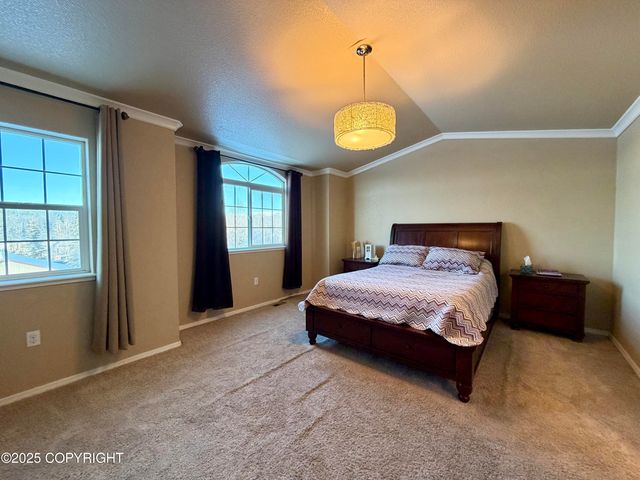 460 N Pine Ridge Loop, Wasilla, AK 99654