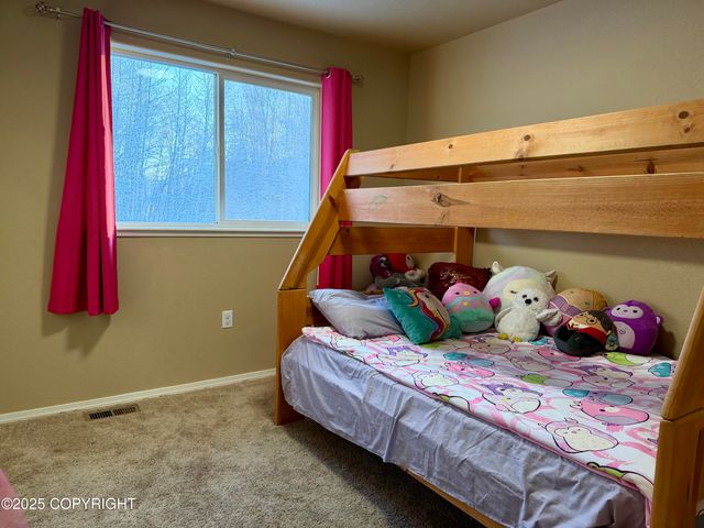 460 N Pine Ridge Loop, Wasilla, AK 99654