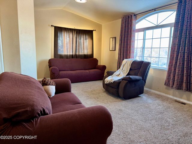 460 N Pine Ridge Loop, Wasilla, AK 99654