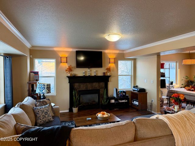 460 N Pine Ridge Loop, Wasilla, AK 99654