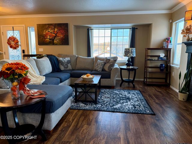 460 N Pine Ridge Loop, Wasilla, AK 99654