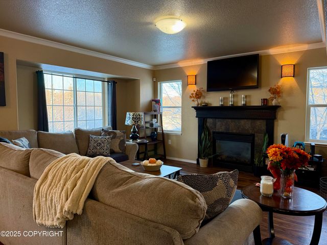 460 N Pine Ridge Loop, Wasilla, AK 99654