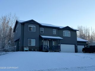 460 N Pine Ridge Loop, Wasilla, AK 99654