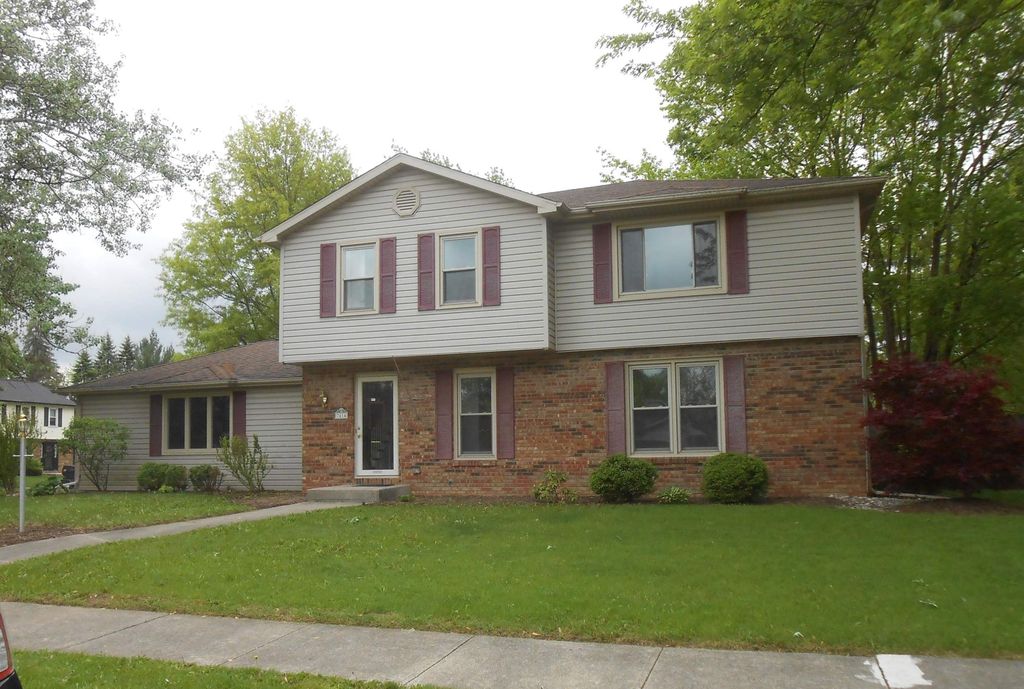 7614 Hope Farm Road, Fort Wayne, IN 46815