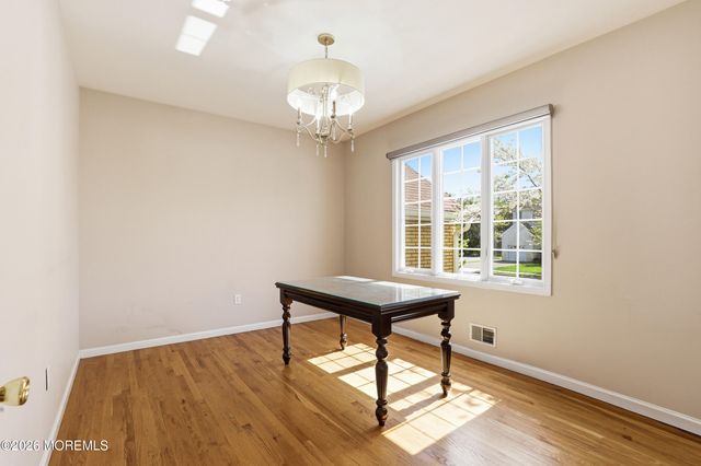 22 Tuscany Terrace, Lakewood, NJ 08701