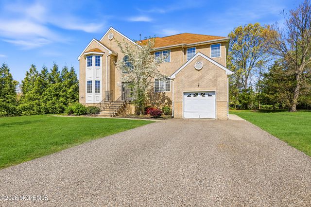 22 Tuscany Terrace, Lakewood, NJ 08701