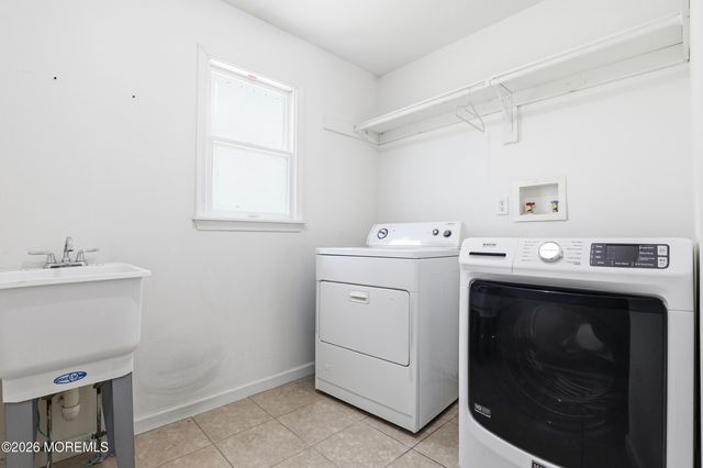 22 Tuscany Terrace, Lakewood, NJ 08701