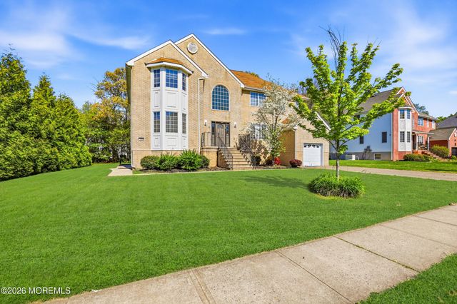 22 Tuscany Terrace, Lakewood, NJ 08701