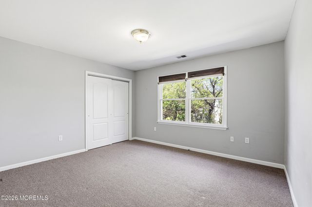 22 Tuscany Terrace, Lakewood, NJ 08701