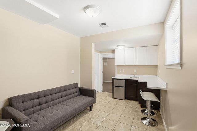 22 Tuscany Terrace, Lakewood, NJ 08701