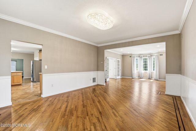 22 Tuscany Terrace, Lakewood, NJ 08701