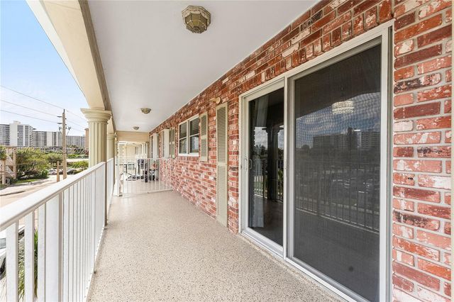 743 N Riverside Drive 5C, Pompano Beach, FL 33062