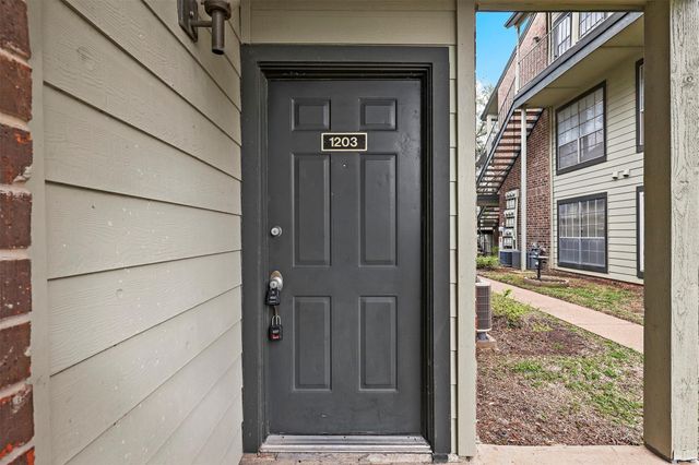 5981 Arapaho Road 1203, Dallas, TX 75248