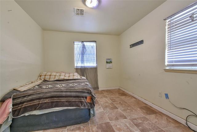 2420 Marshall Drive, Edmond, OK 73013