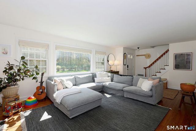 18 Head Of Meadow Road, Newtown, CT 06470