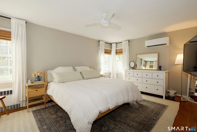 18 Head Of Meadow Road, Newtown, CT 06470