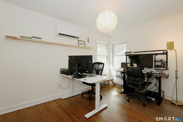 18 Head Of Meadow Road, Newtown, CT 06470