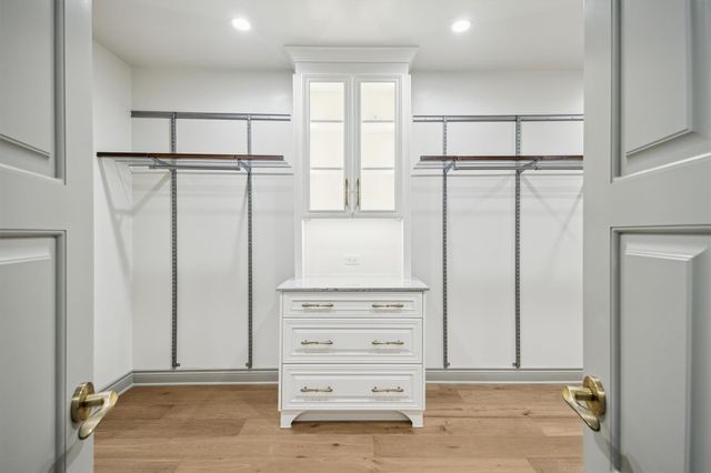 1717 Bissonnet Street 1802, Houston, TX 77005