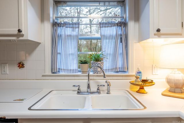 12 Norton Road, Little Rock, AR 72223