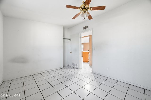 325 W Santa Paula Street, Tucson, AZ 85706