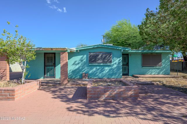 325 W Santa Paula Street, Tucson, AZ 85706