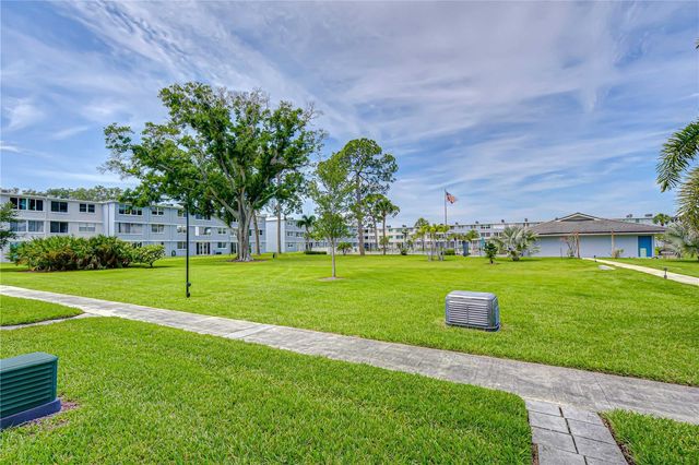 4720 LOCUST STREET NE 118, St Petersburg, FL 33703