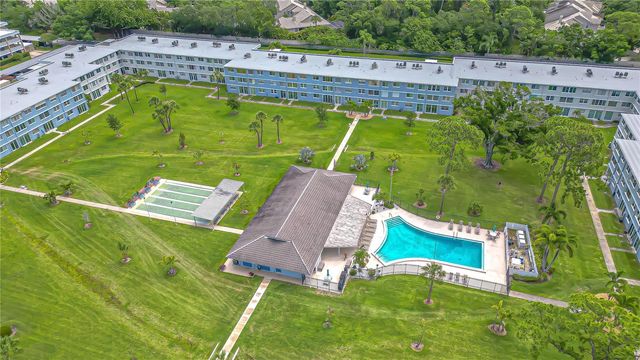 4720 LOCUST STREET NE 118, St Petersburg, FL 33703