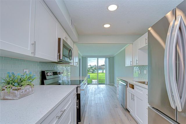 4720 LOCUST STREET NE 118, St Petersburg, FL 33703