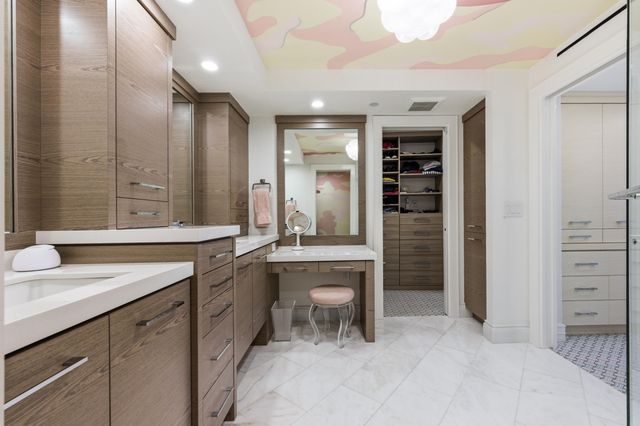 100 Sunrise Avenue 223, Palm Beach, FL 33480