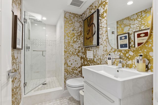 100 Sunrise Avenue 223, Palm Beach, FL 33480