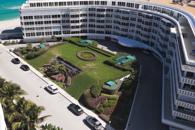 100 Sunrise Avenue 223, Palm Beach, FL 33480