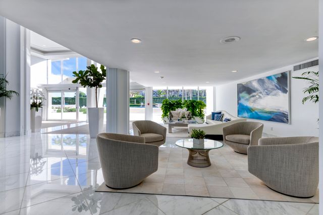 100 Sunrise Avenue 223, Palm Beach, FL 33480