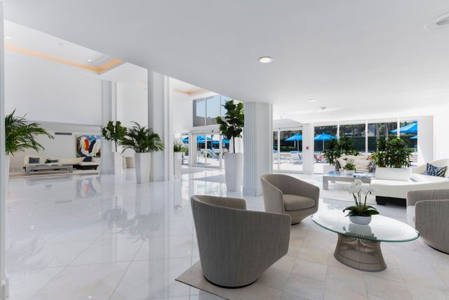 100 Sunrise Avenue 223, Palm Beach, FL 33480