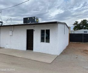 326 E Prince Rd Apt 1, Tucson, AZ 85705