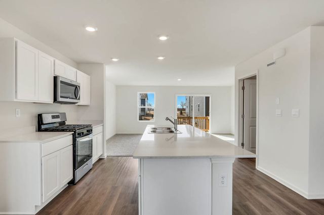 2660 Arrowhead Drive, Pingree Grove, IL 60140