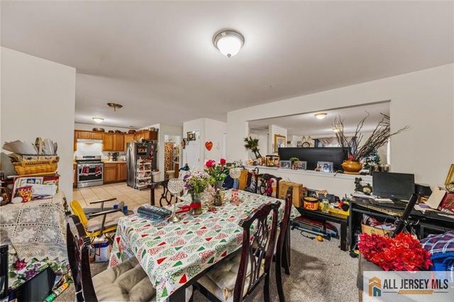 643 Drake Avenue, Middlesex, NJ 08846