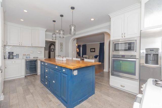 665 S Weinbach Avenue, Evansville, IN 47714