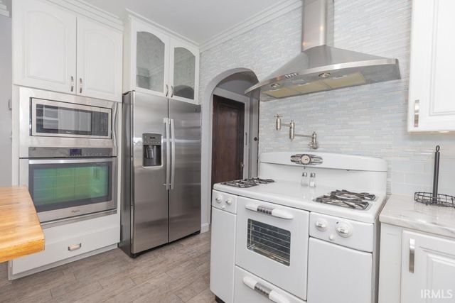 665 S Weinbach Avenue, Evansville, IN 47714