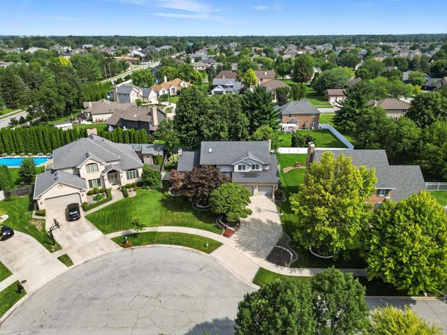 1621 Sea Breeze Court, Munster, IN 46321
