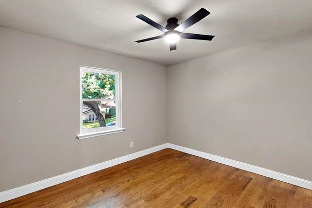 53 Devonshire Drive, Bedford, TX 76021