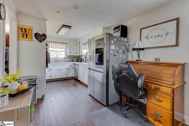 108 Monaview Circle, Greenville, SC 29617