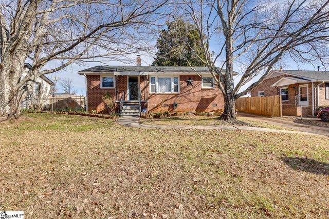 108 Monaview Circle, Greenville, SC 29617