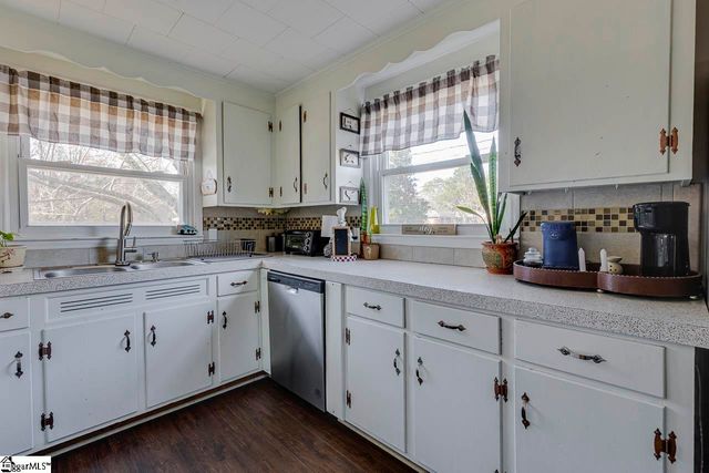 108 Monaview Circle, Greenville, SC 29617